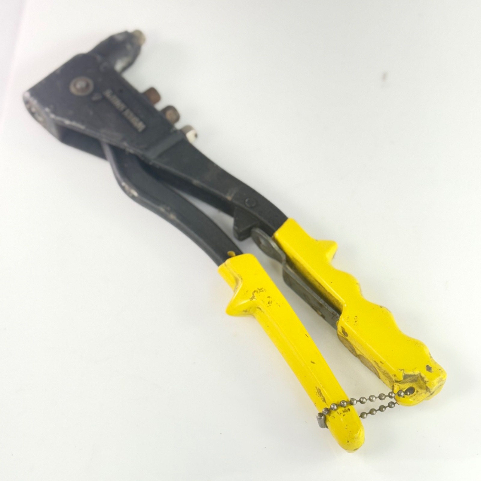 Hand Pop Rivet Gun Riveter Yellow Handles Multiple Tip Sizes 10" Workshop Tool