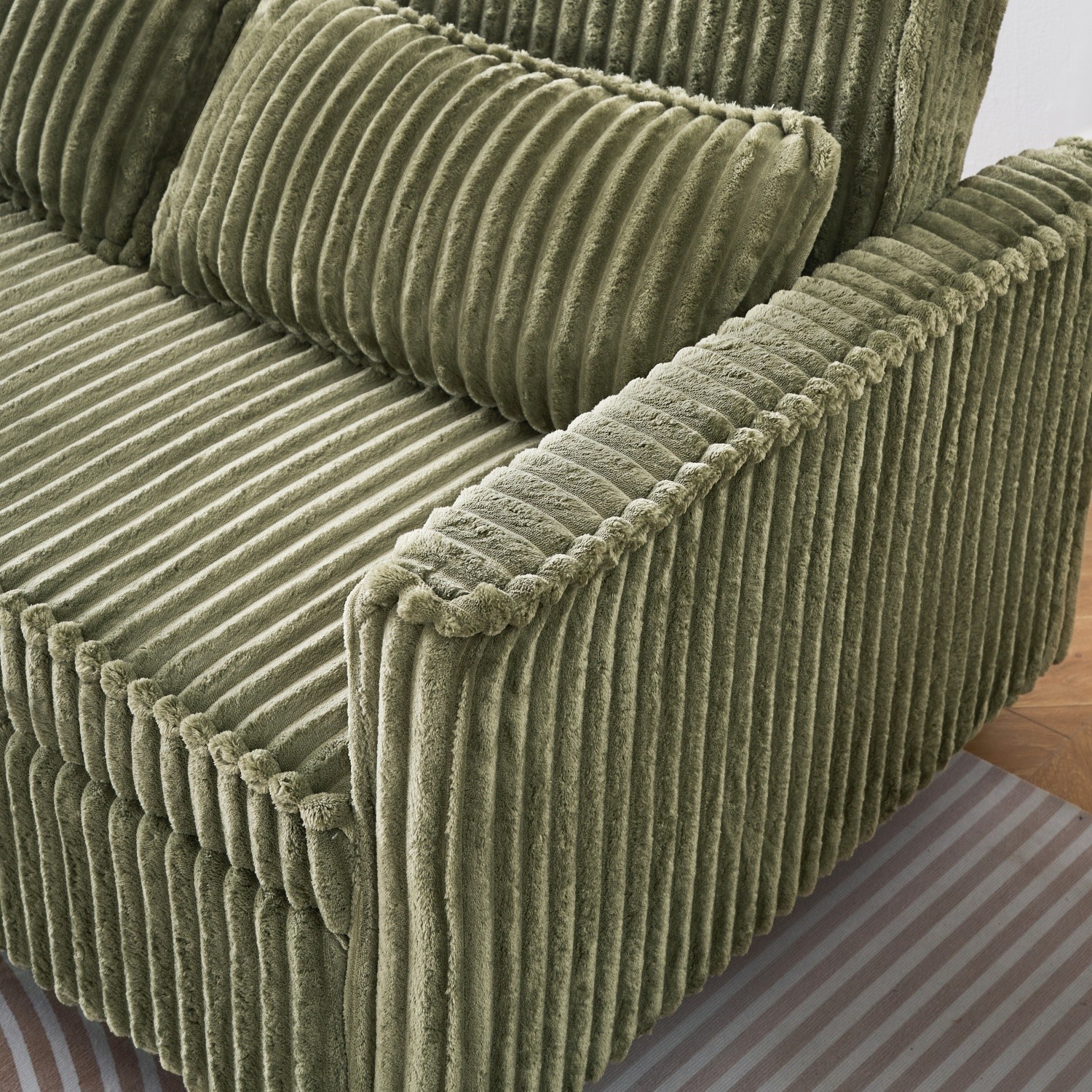 Convertible Sleeper Sofa Bed Loveseat Sofa with Pull Out Bed & USB Ports Green
