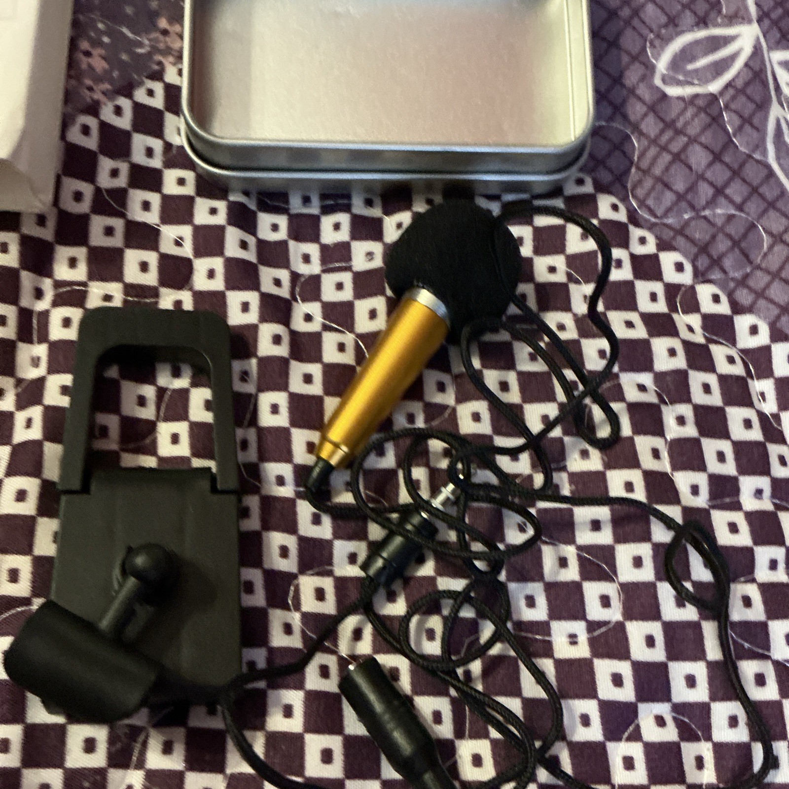 Gold/Black Wired Handheld Microphone for Android PC w/ On/Off, Clip, Case