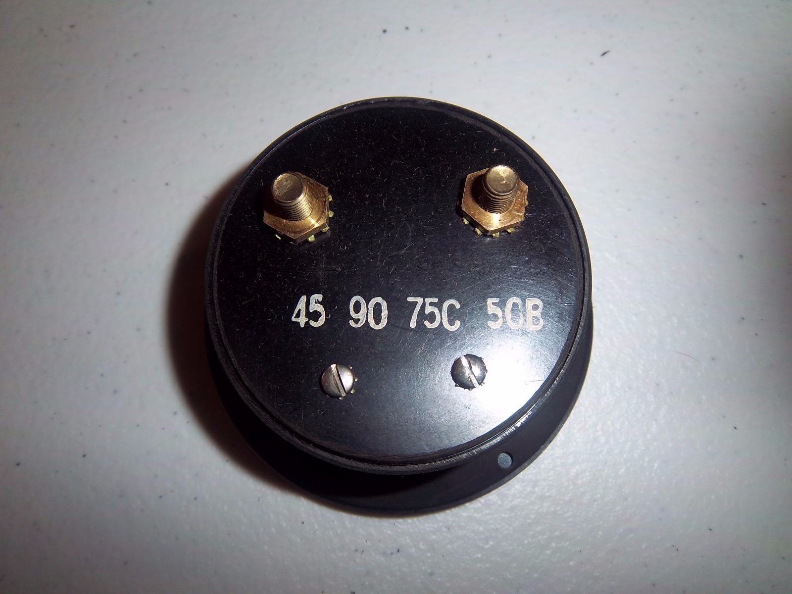 Raytheon 0-75 vdc 3 1/2" round gauge