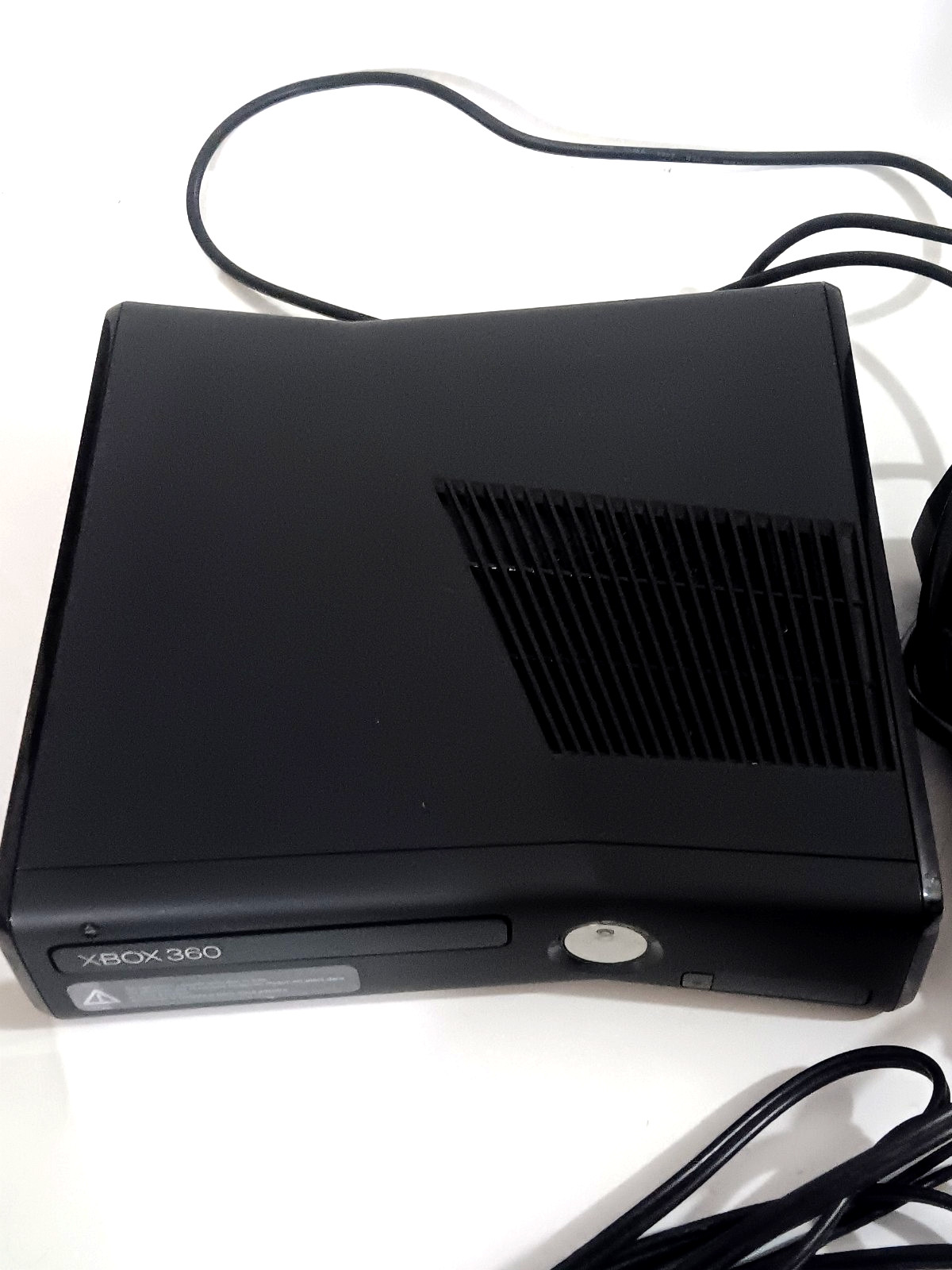 XBox 360 With 3 Controllers & 4 Games & Wires Nice Condition