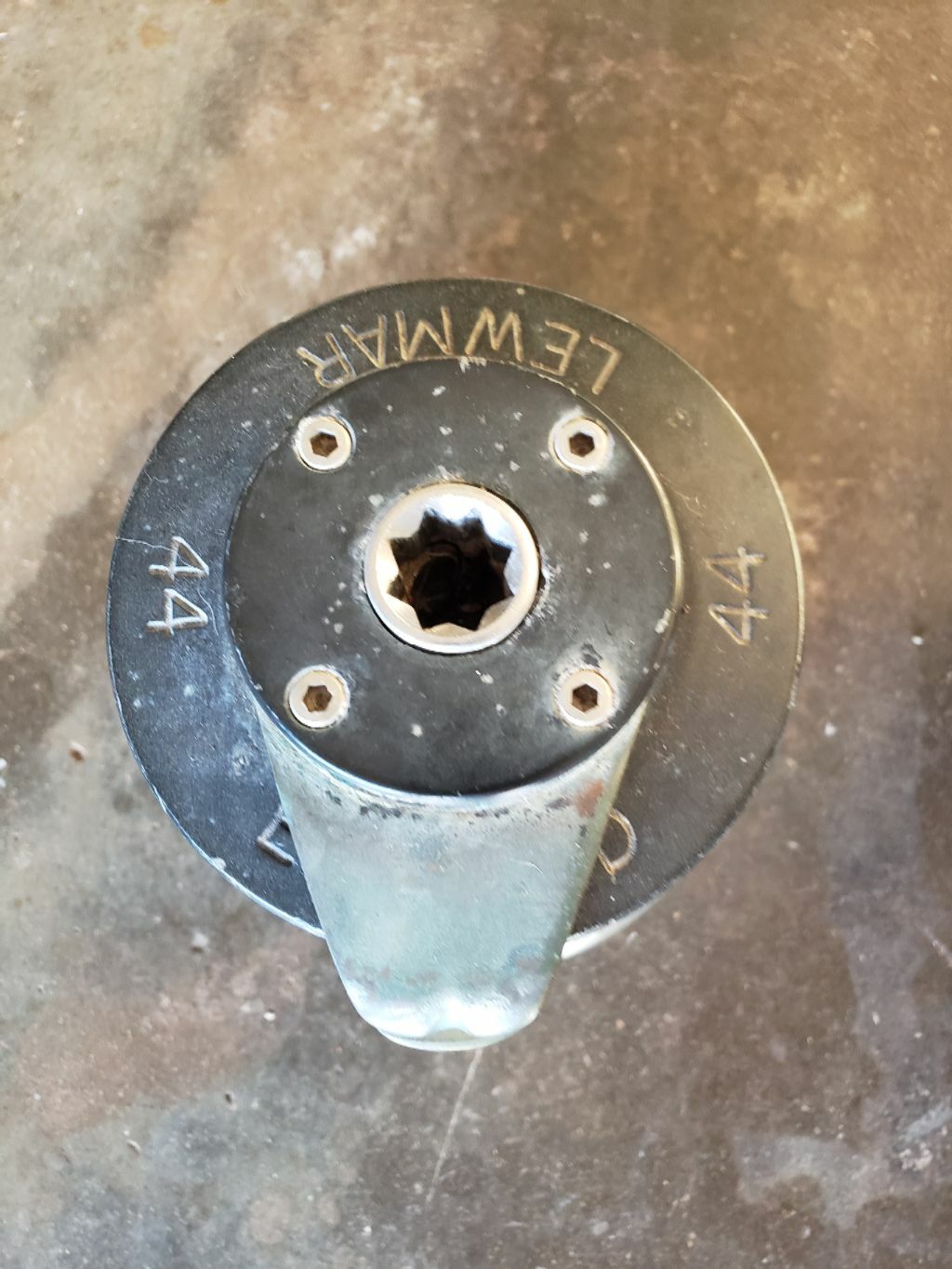 2 matching lewmar 44 2 speed winches