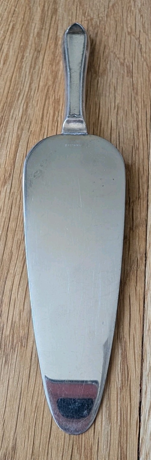 WM A Rogers? Stainless Pie Pastry Server 10"