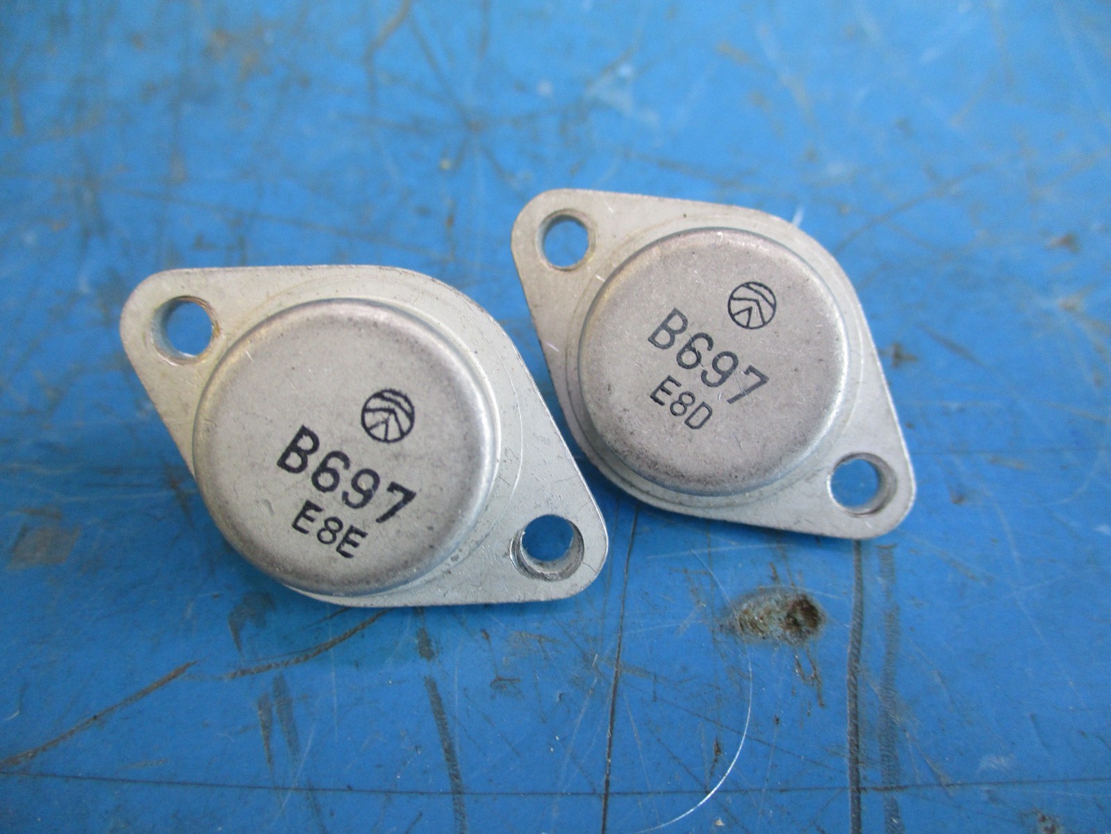 Sanken  2SB697  Lot of Two Transistors