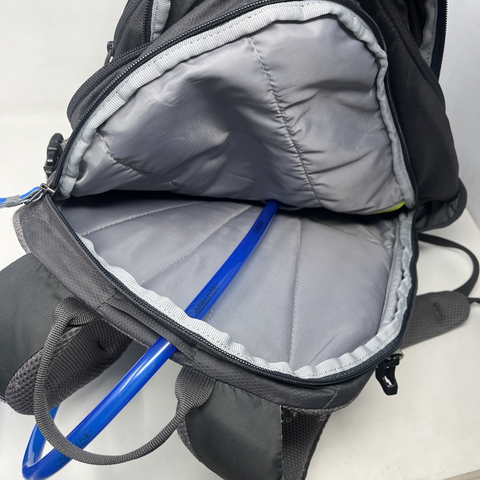 Camelbak Cloud Walker 18 Backpack with drinking pouch