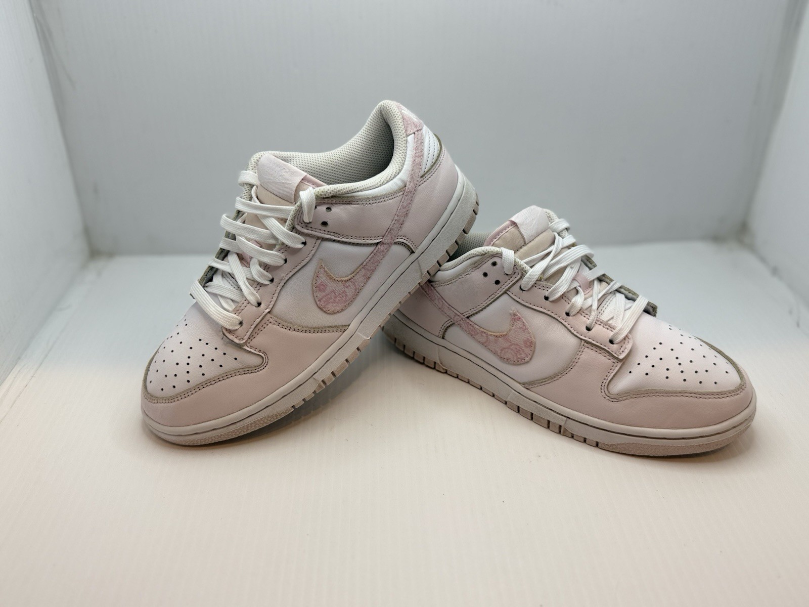 Nike Dunk Low "Pink Paisley" sneakers Size 8