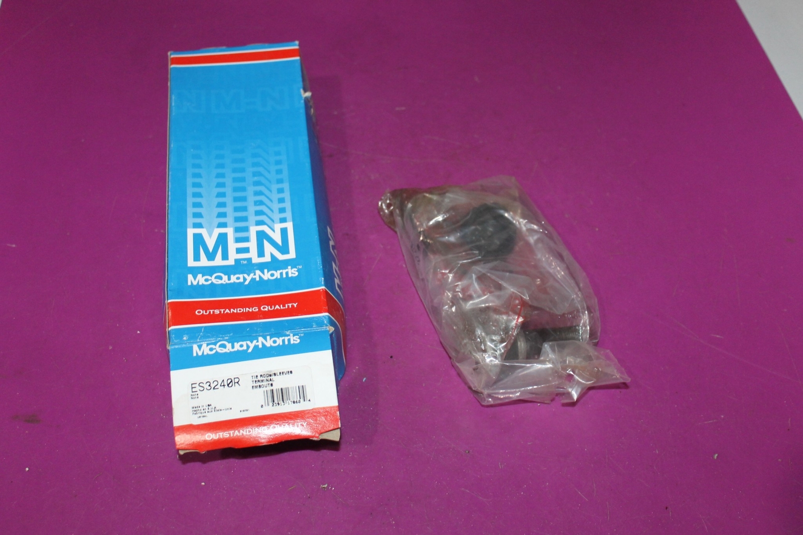 NOS McQuay-Norris Tie Rod End. Part ES3240R. See pic