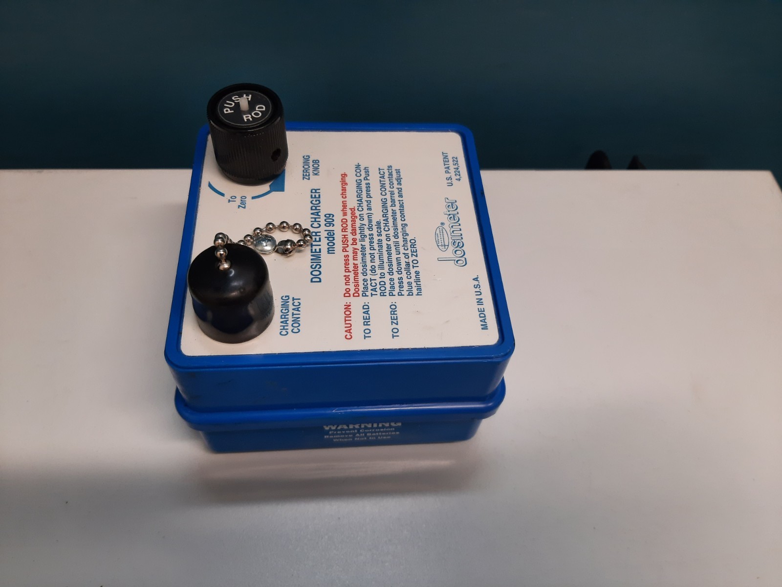 DOSIMETER MODEL 909 CHARGER