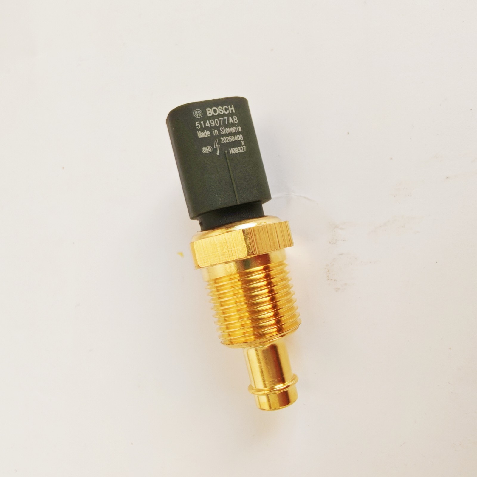Engine Coolant Water Temp Temperature Sensor For Chrysler Dodge Jeep 5149077AB
