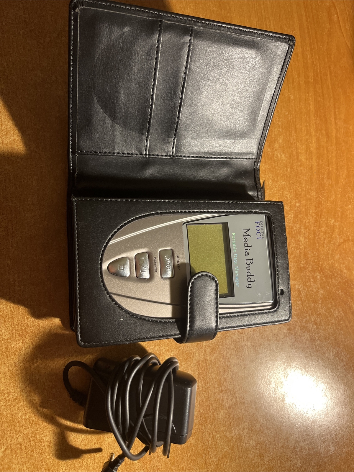 RARE & VINTAGE Digital Foci Media Buddy, Model MEB-300, Works, W/Case & Charger,