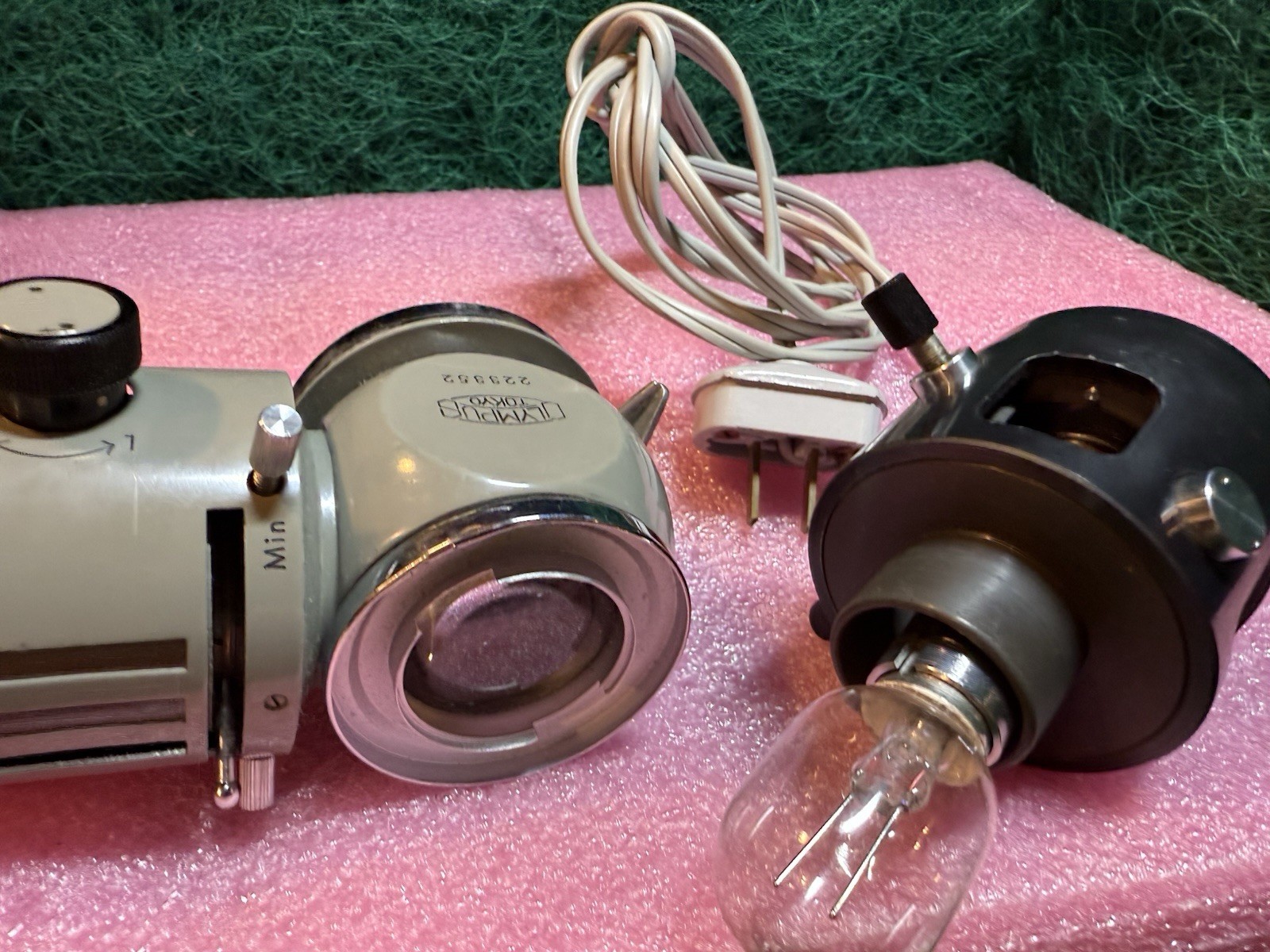 OLYMPUS 223352 Trinocular Upright Brightfield Illuminator