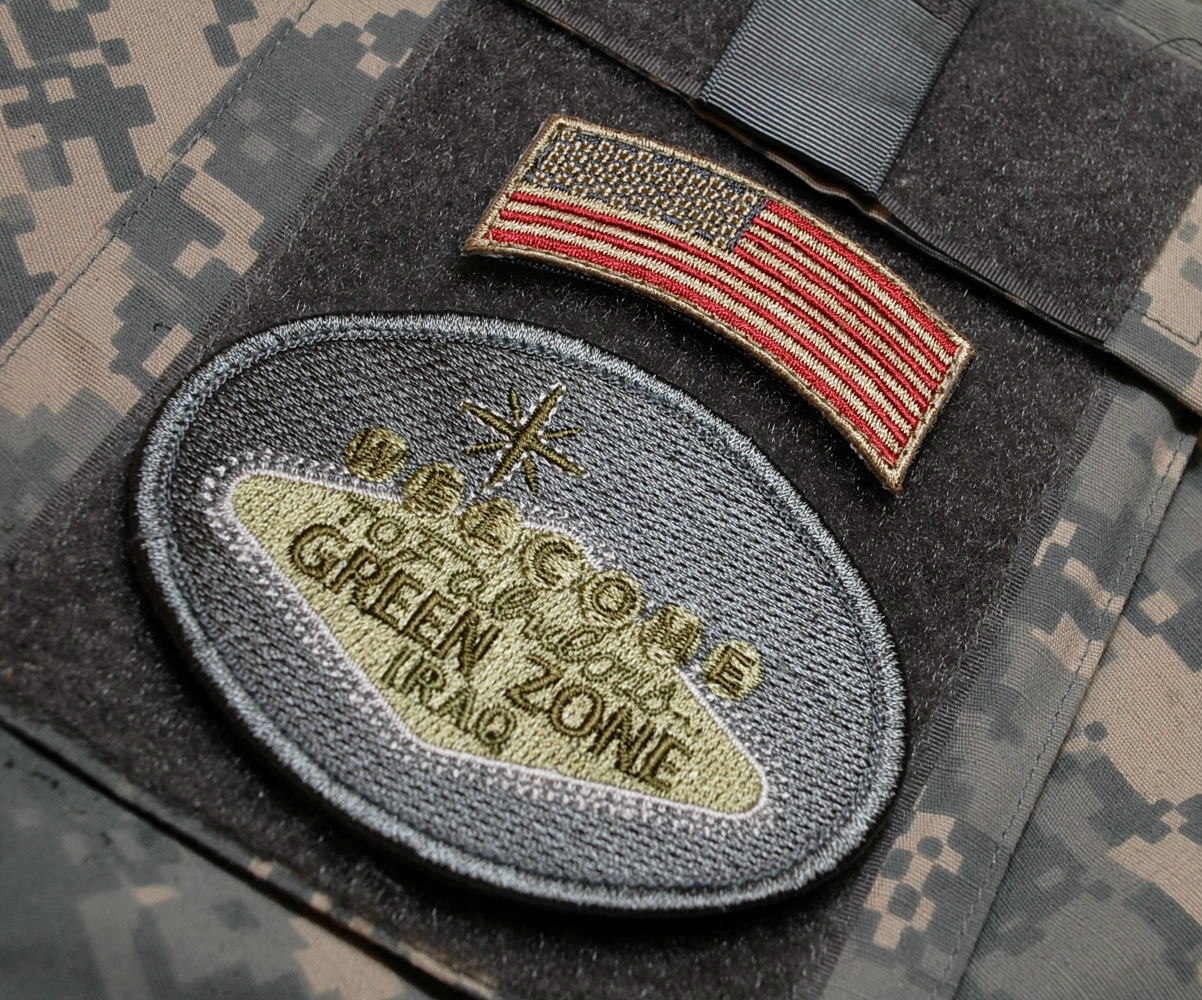 OPERATION IRAQI FREEDOM: Vegas Style WELCOME Sign GREEN ZONE Baghdad + US Flag