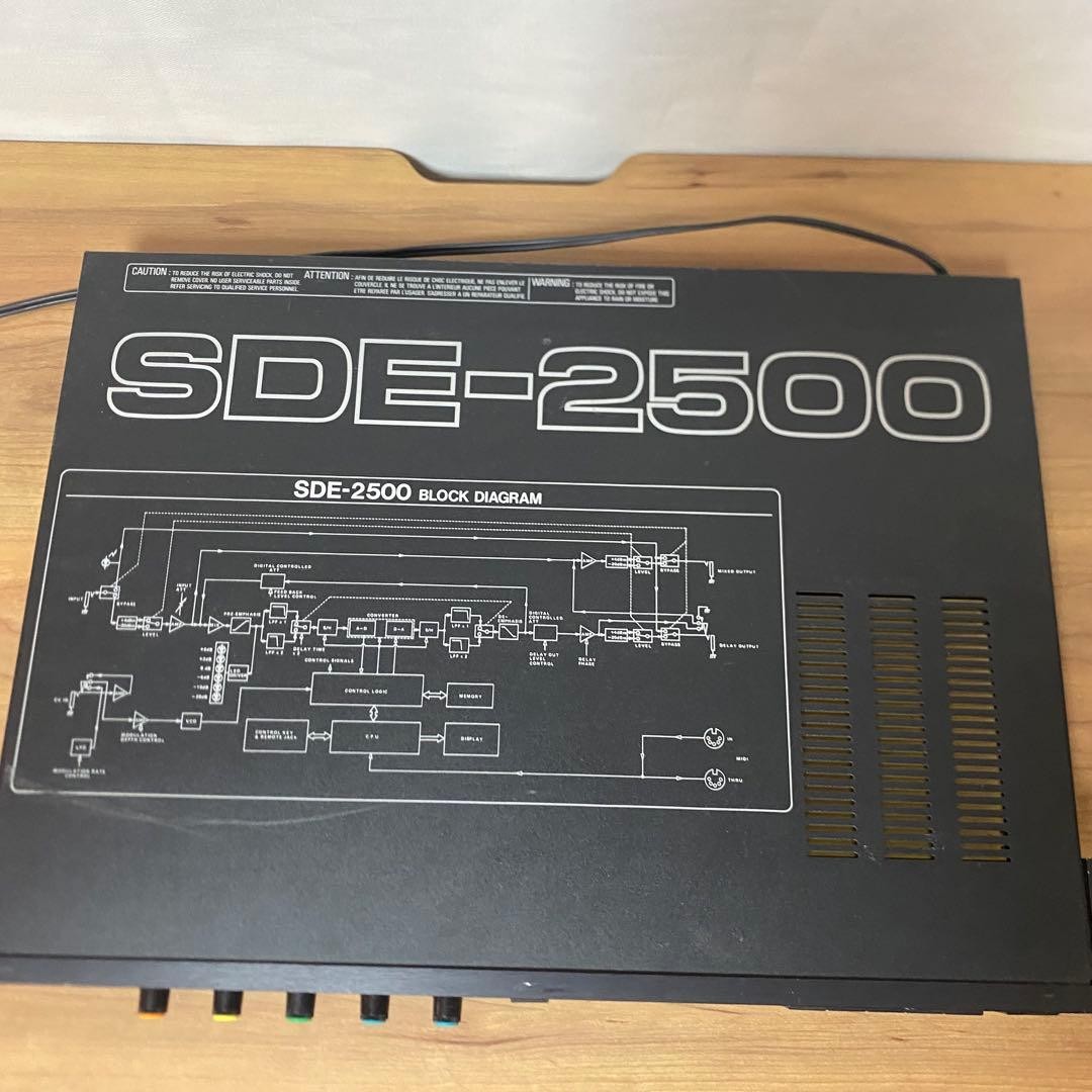 Roland SDE-2500 Digital Delay Effect