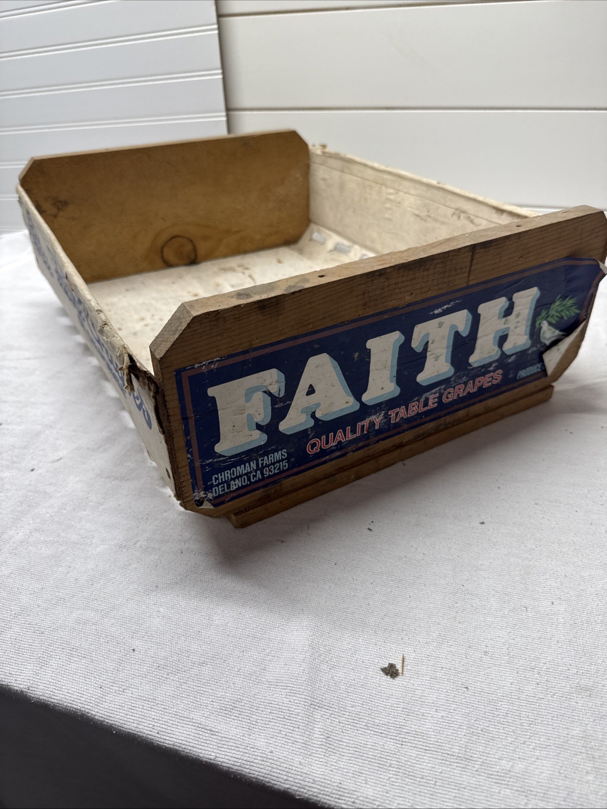 Faith Quality Table Grapes Crate Wood Carrier
