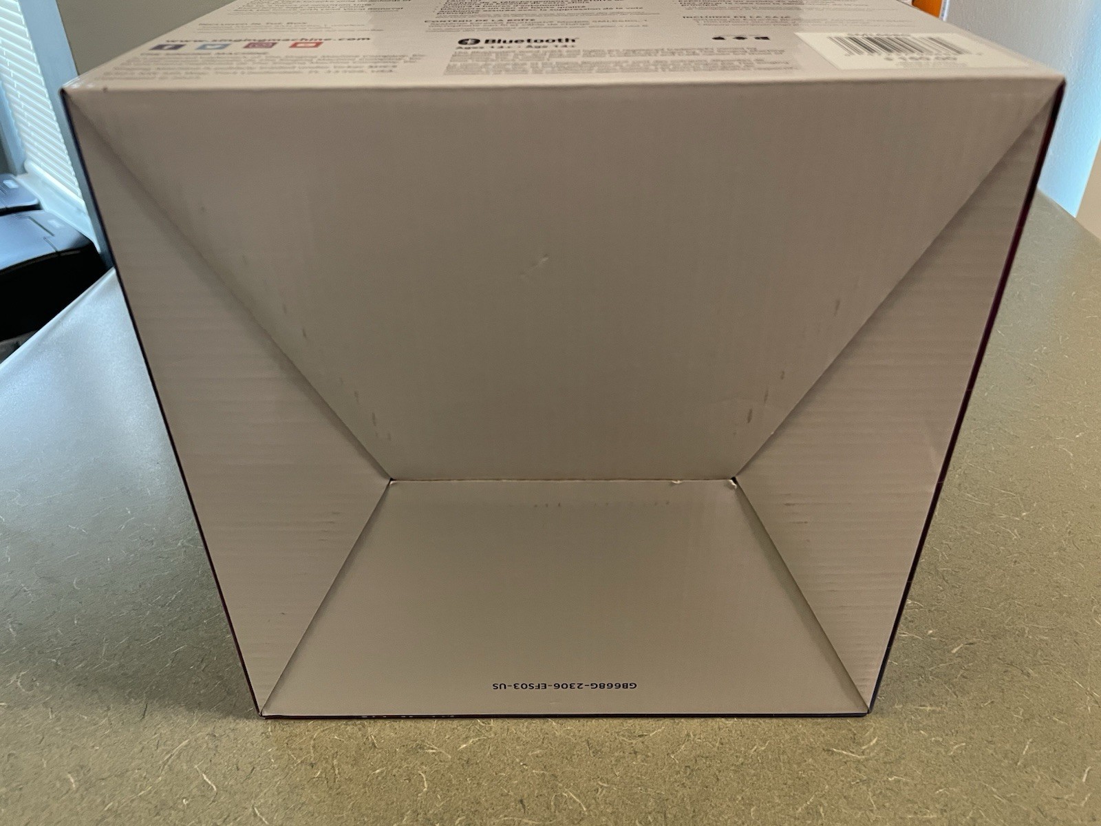 Singing Machine Cube Bluetooth Karaoke System with Wireless Microphone G98