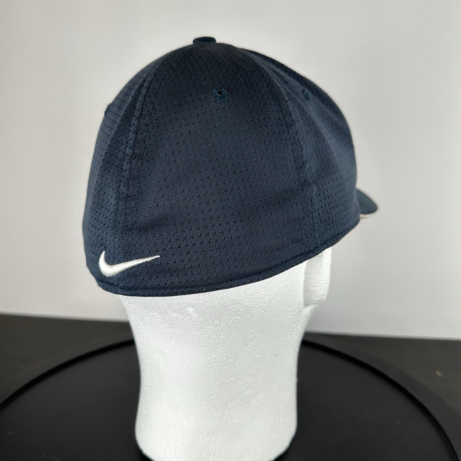 Nike Classic99 Dri-fit Golf Hat Cap Size Stretch Fit M/L Teal Perforated Fitted