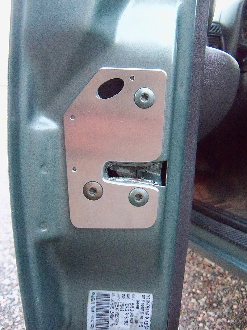 Jeep Cherokee (XJ) 97-01 door latch repair & reinforcement plate pair; L & R