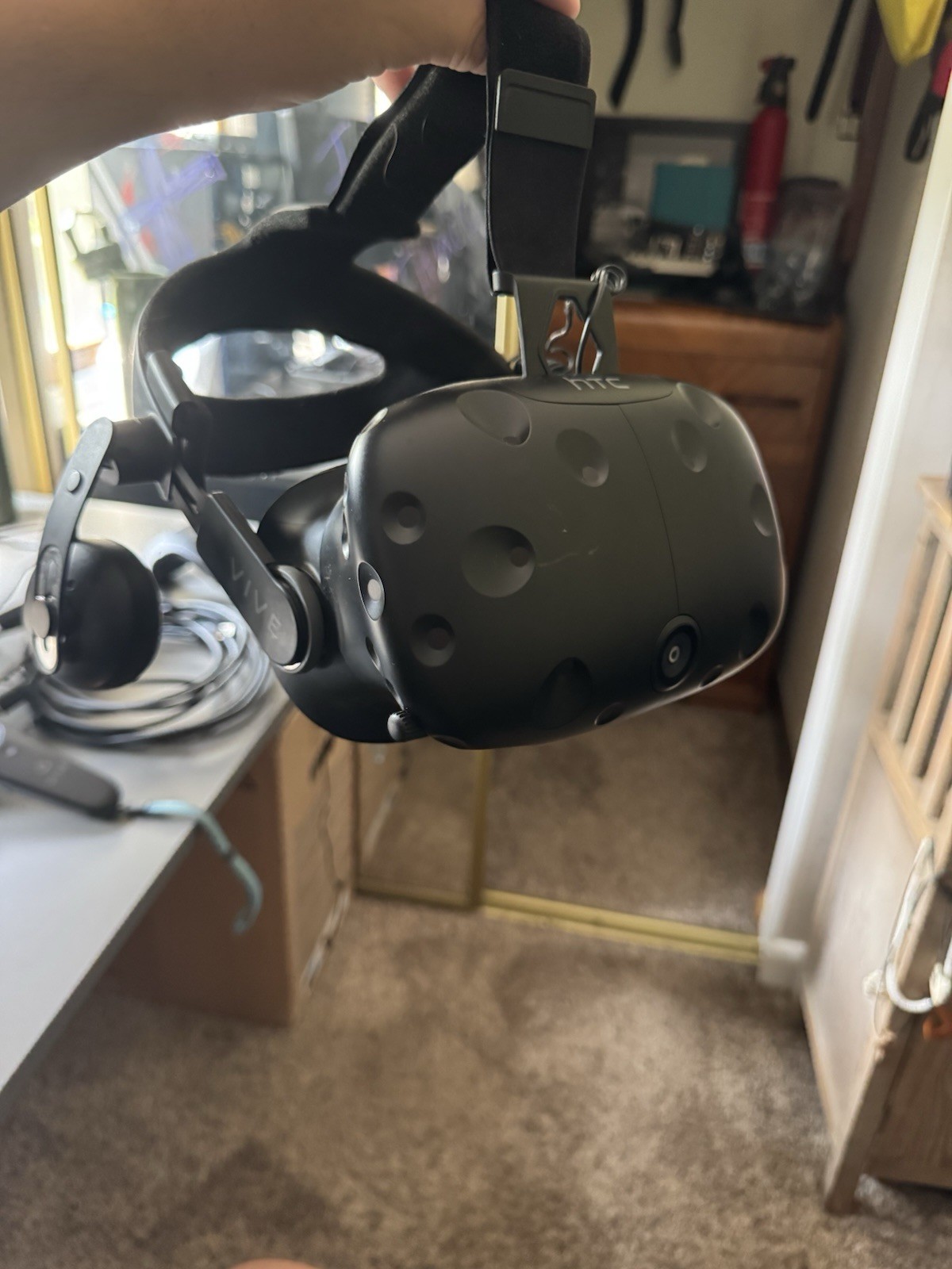 HTC Vive Virtual Reality Headset with Deluxe audio strap. NO BASESTATIONS