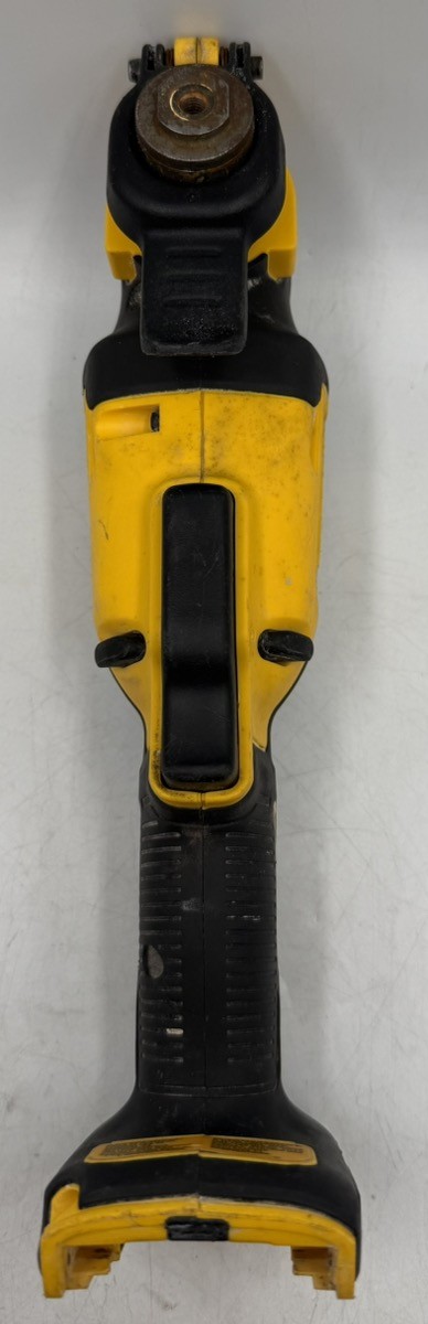 DEWALT ATOMIC 20V MAX* BRUSHLESS CORDLESS OSCILLATING MULTI-TOOL (CP2022384)