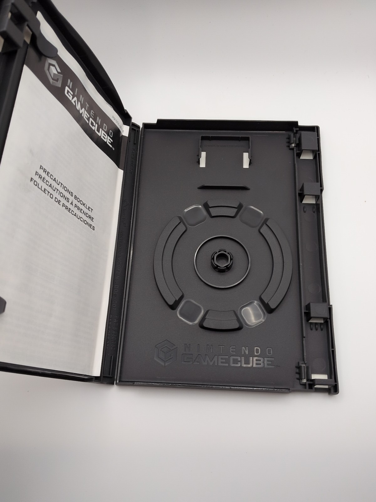 Sims (The Sims) - Nintendo GameCube Case Only
