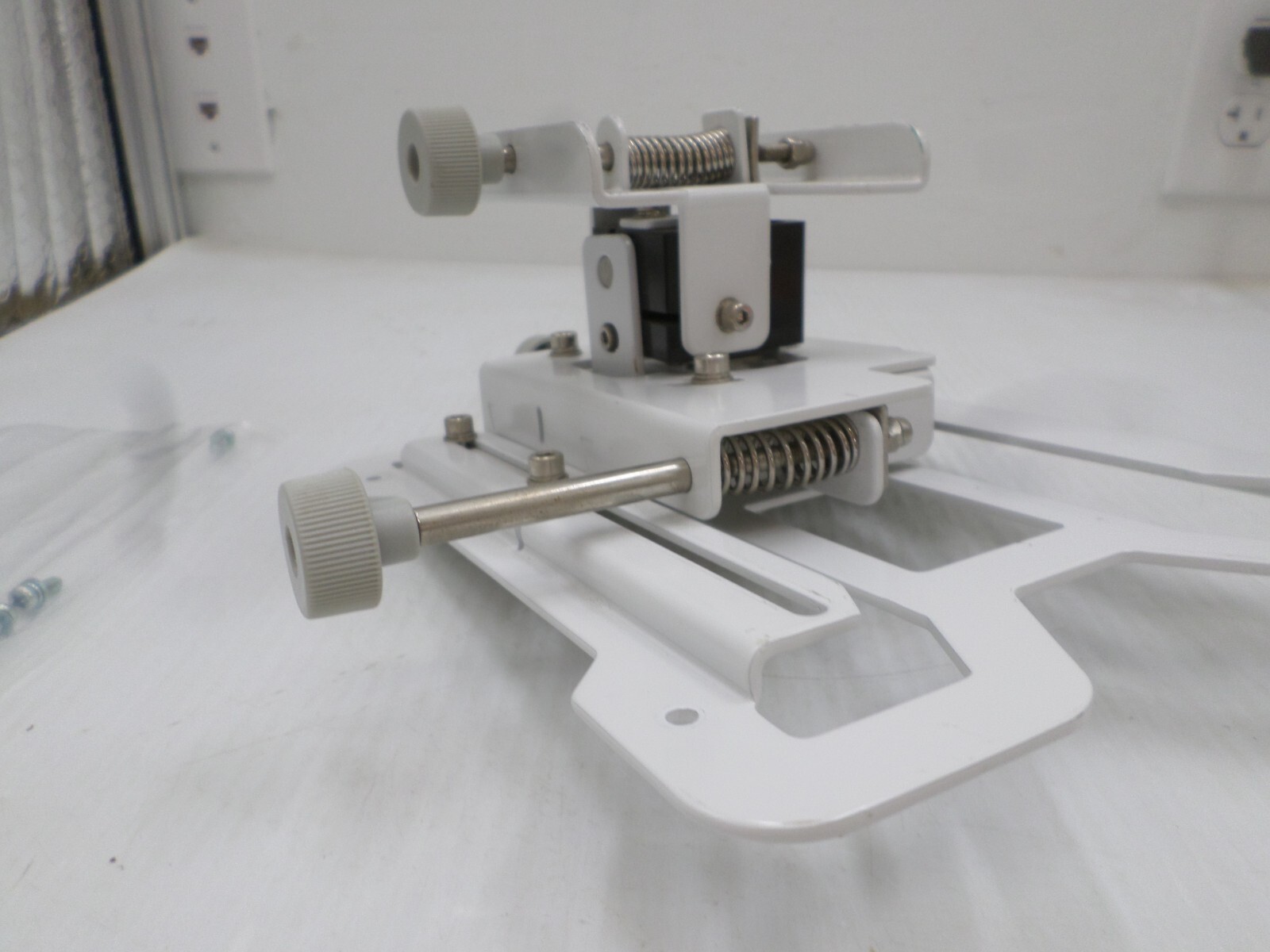 Ceiling Mount For Epson Powerlite 460 Projector