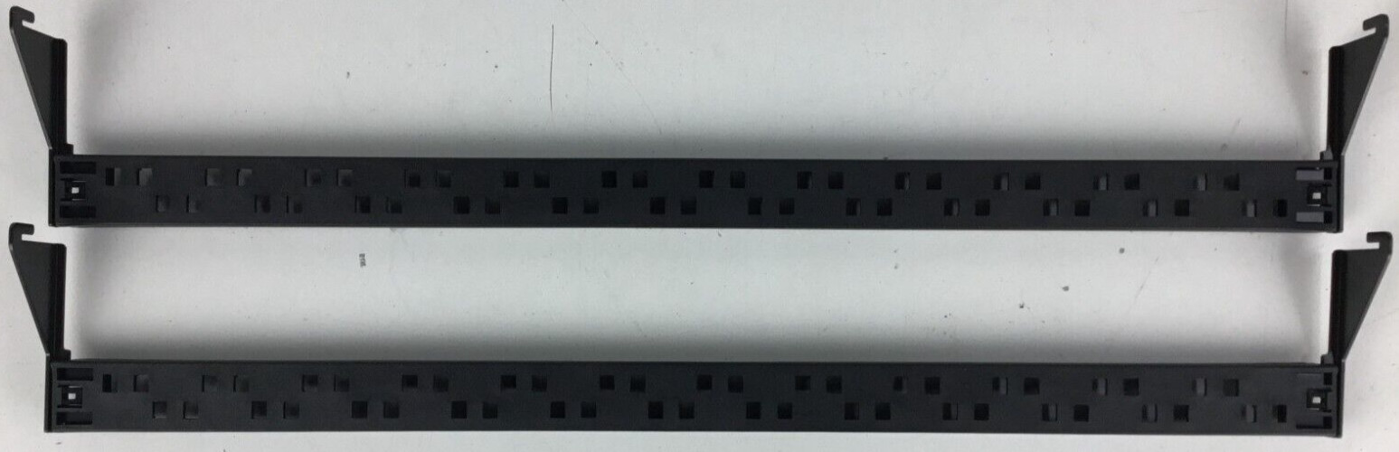Signamax 48458FTHD-C6 48-Port Category 6 feed-thru patch pan