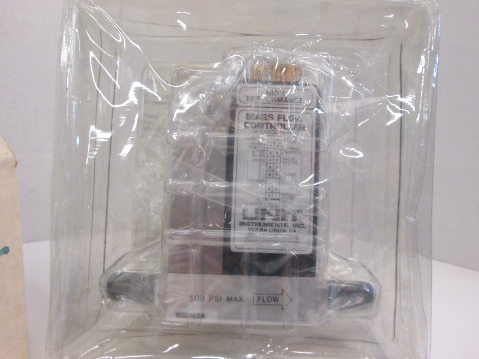 Unit UFC-1400A Mass Flow Controller MFC, NH3, 300 SCCM, Used