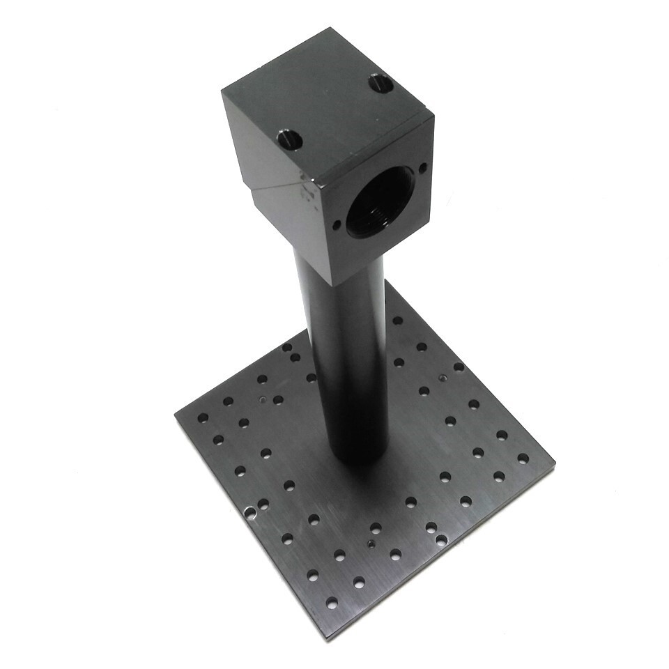 Machine Vision Periscope, 90°, 3/4" x 5/8" In & Out, Base: 4.5" x 4.5" 4mm Holes