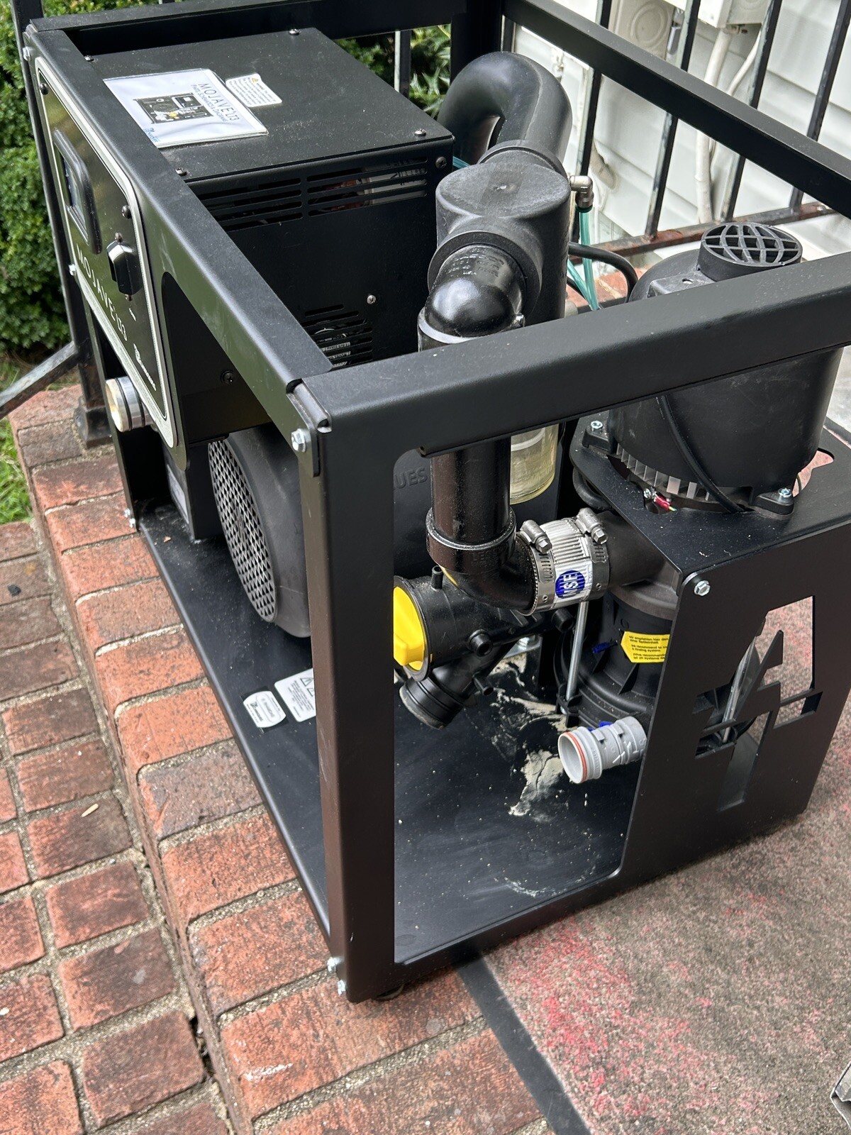 Mojave Professional Vacuum System