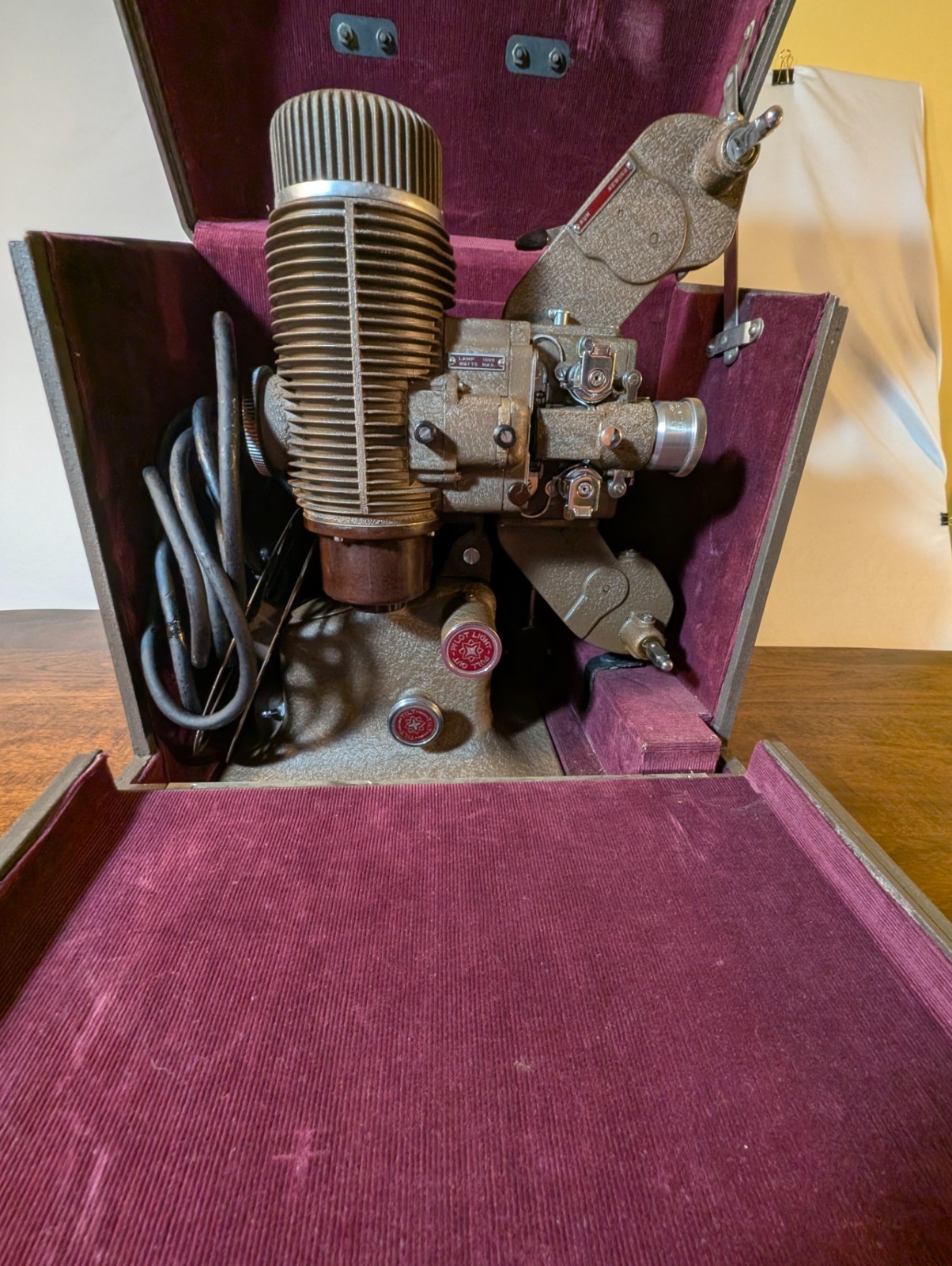 Vintage Bell & Howell "Filmo" Diplomat 16mm Film Projector w/Velvet-Lined Case