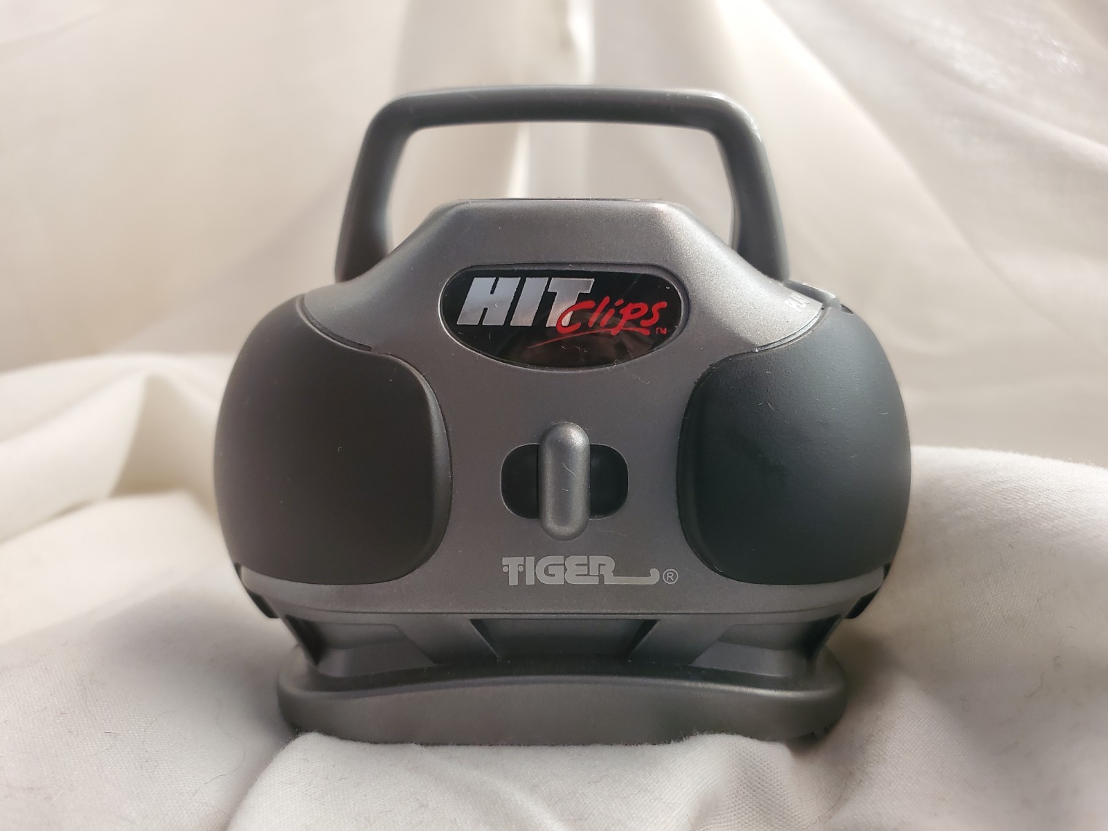 Tiger Hit Clips Player with Backstreet Boys Music Cartridges 2001