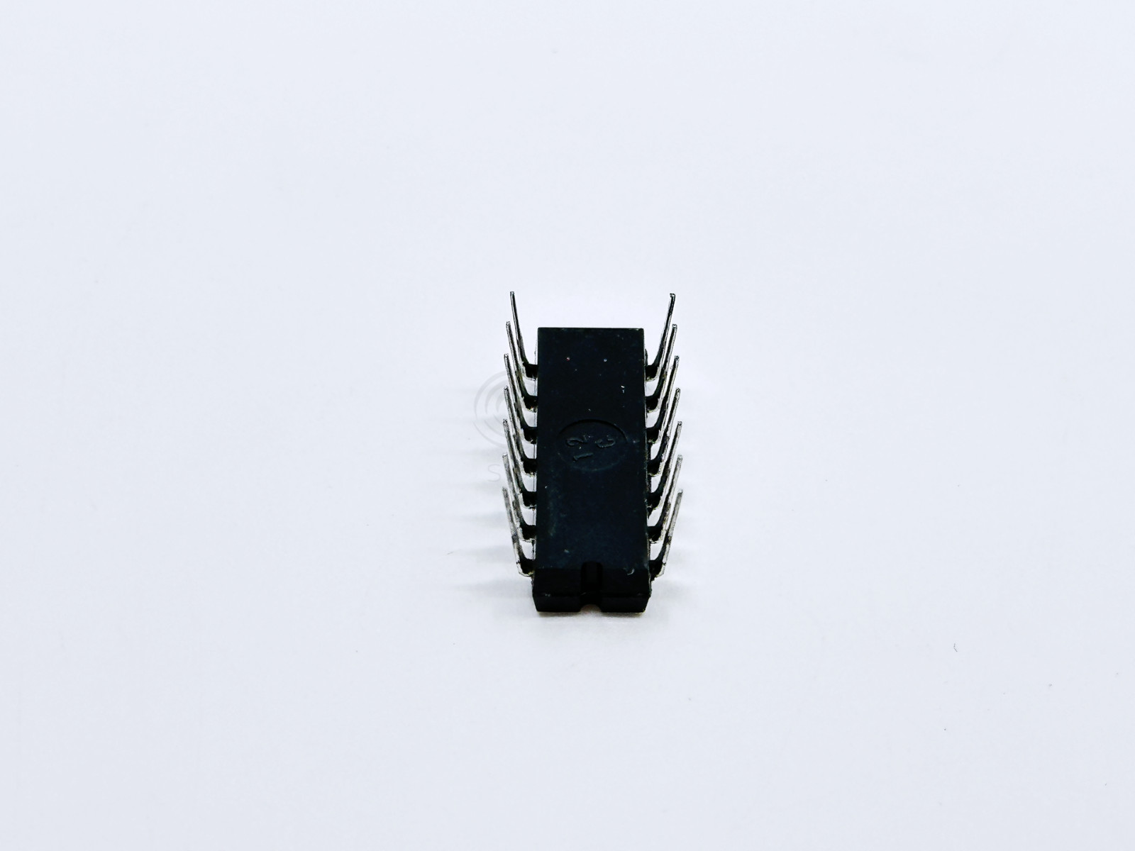 4PCS 74LS37 Panasonic Quad 2-Input NAND Buffer Buffered Outputs LS TTL DIP-14