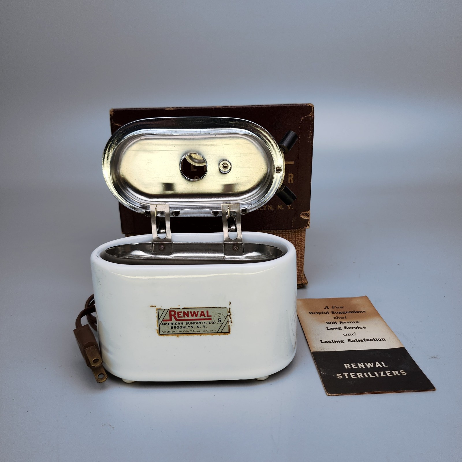 Renwal 5 Electric Sterilizer Vintage Porcelain w/Basket Manual Box Works