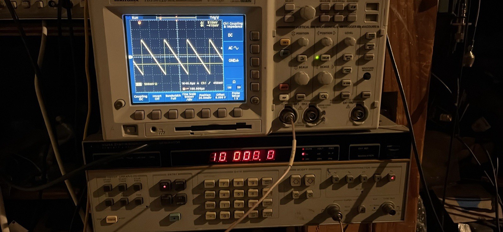 HP 3325A Synthesized Function Generator with OCXO and HV Option Working