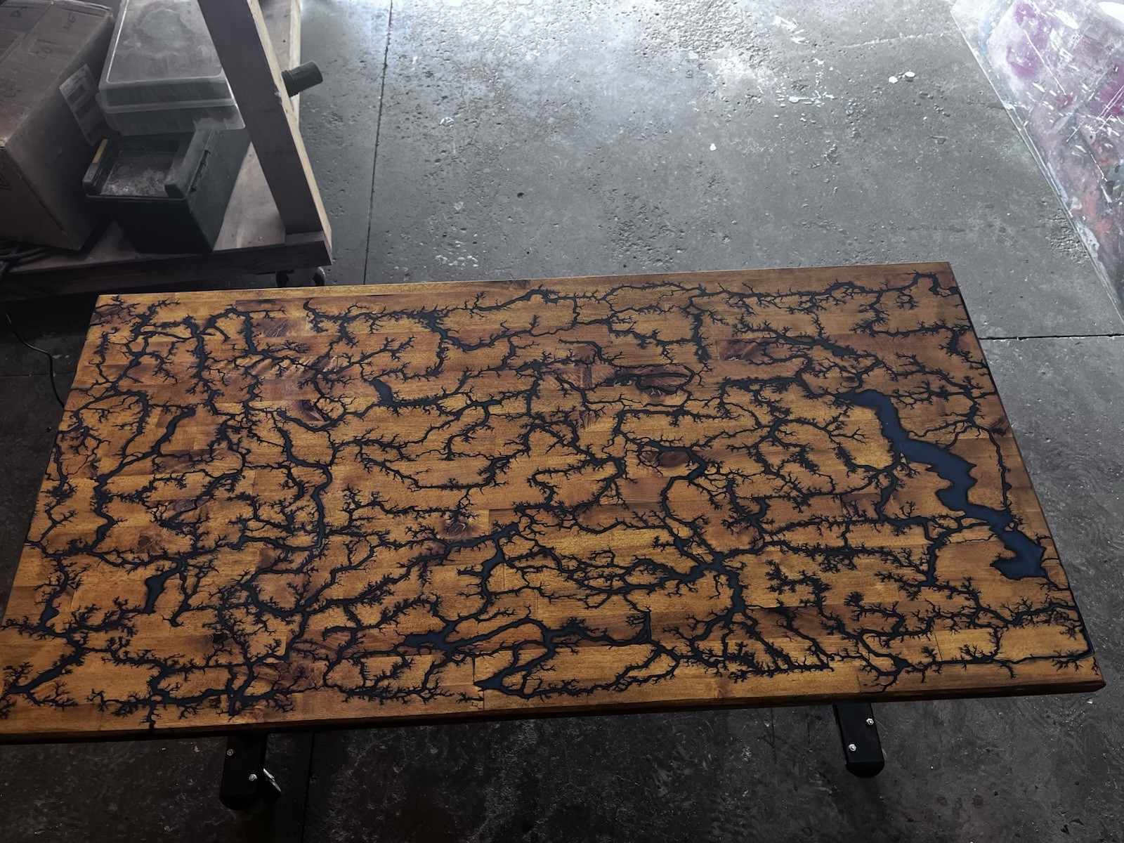 Adjustable Height Work Bench