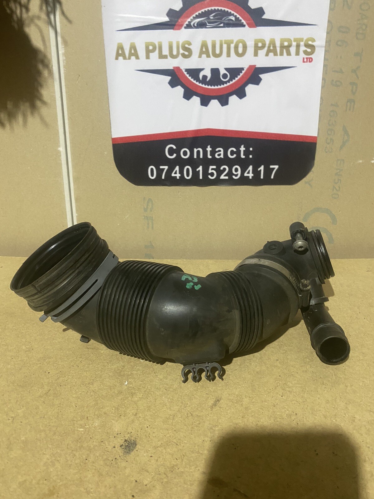 VW AUDI SEAT SKODA 1.6 TDI 2013-19 AIR INTAKE PIPE HOSE 5Q0129654 5Q0129635