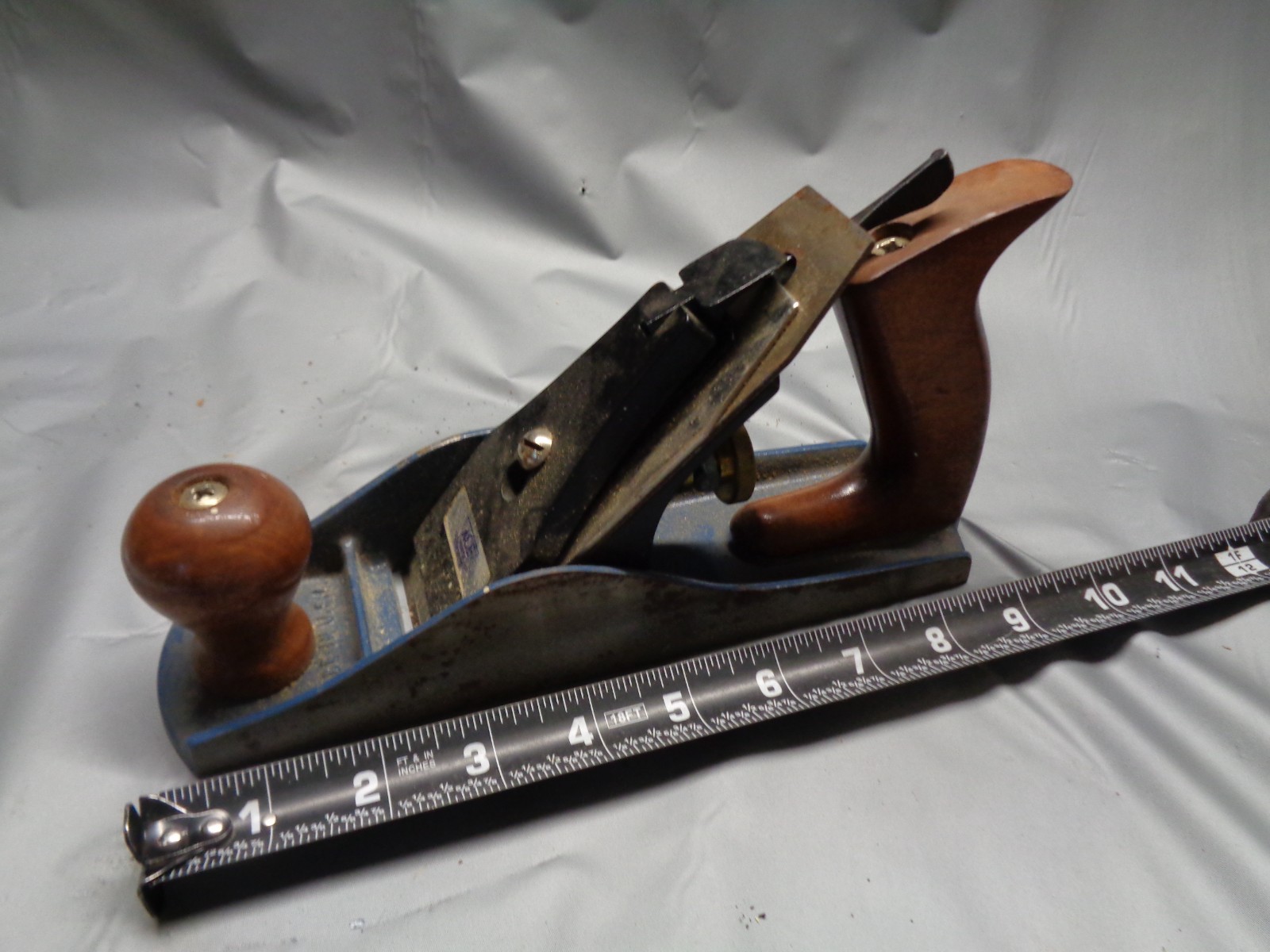 ACE Hardware Wood Plane Made in USA - 9¼" long - 2½" Wide - 2" Cut