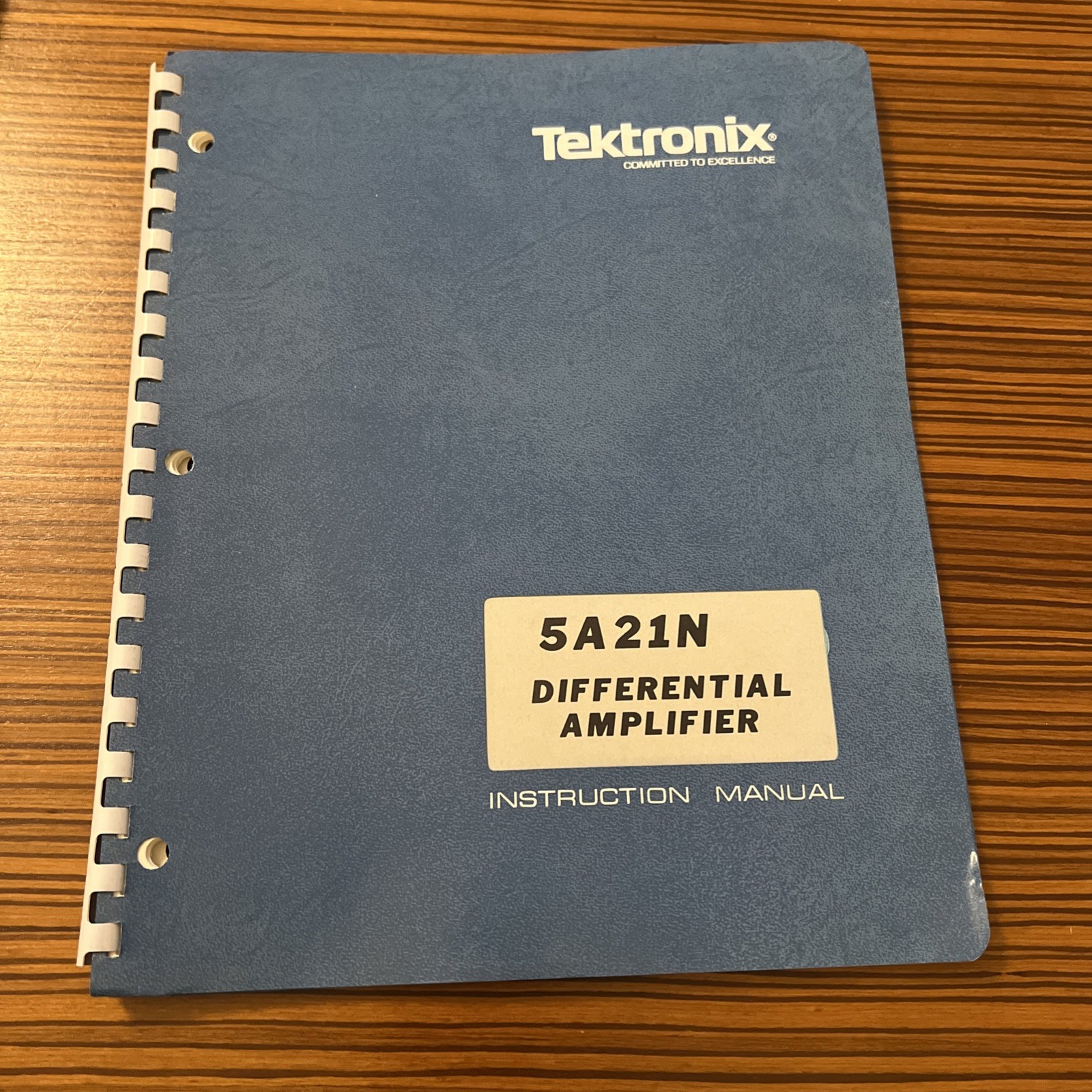 Tektronix 5A21N Differential Amplifier Instruction Manual 1977