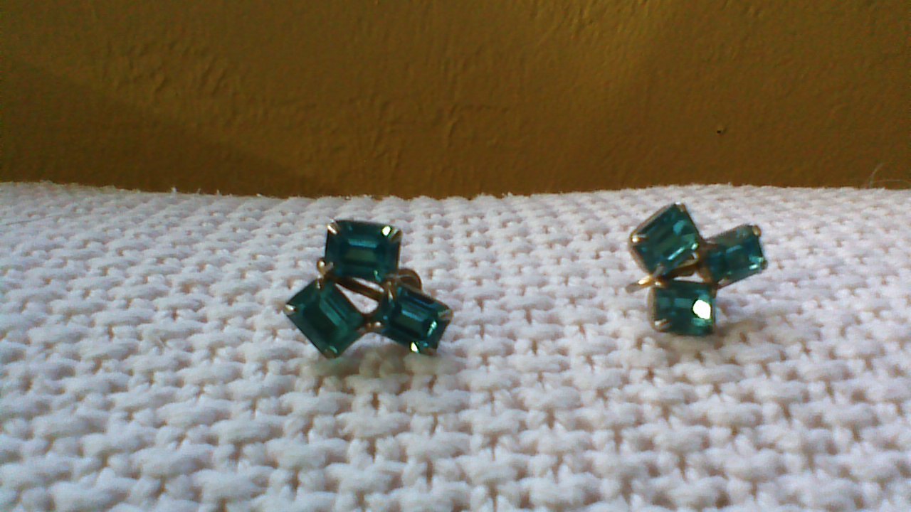 Earrings Pierced Vintage Light  Blue Faceted Earrings