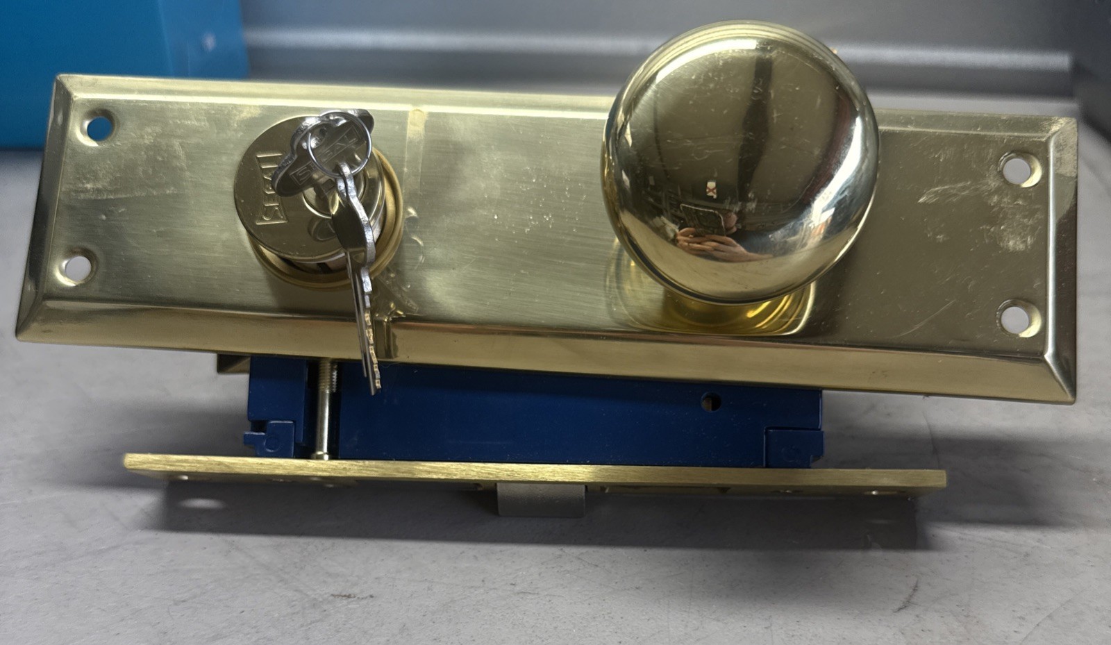 Segal Entrance Mortise Lockset 2 1/2 in Backset In Polished Brass SE 26000