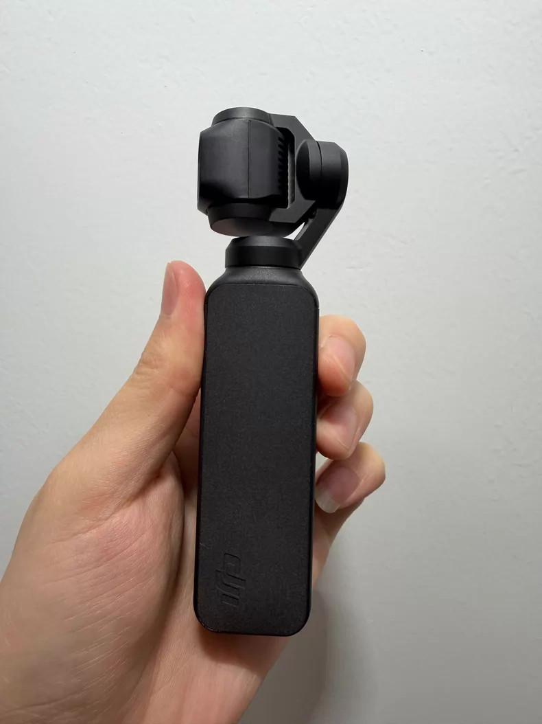 DJI Osmo Pocket 1 Handheld 3-Axis Gimbal Stabilizer First Generation - 95%NEW