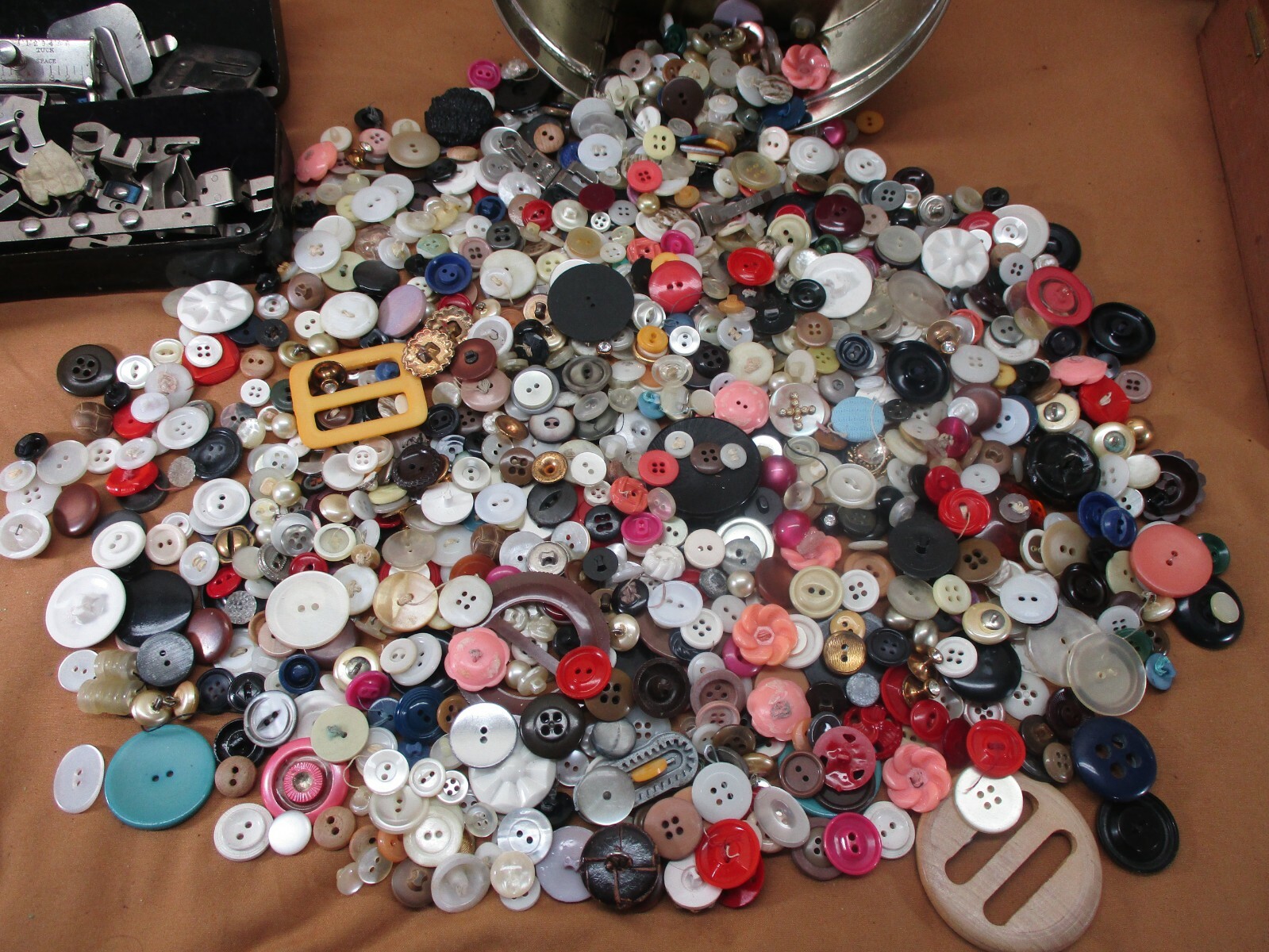 Vtg Sewing Machine Supply Parts Buttons Thread Pattern Cams Discs Singer - White