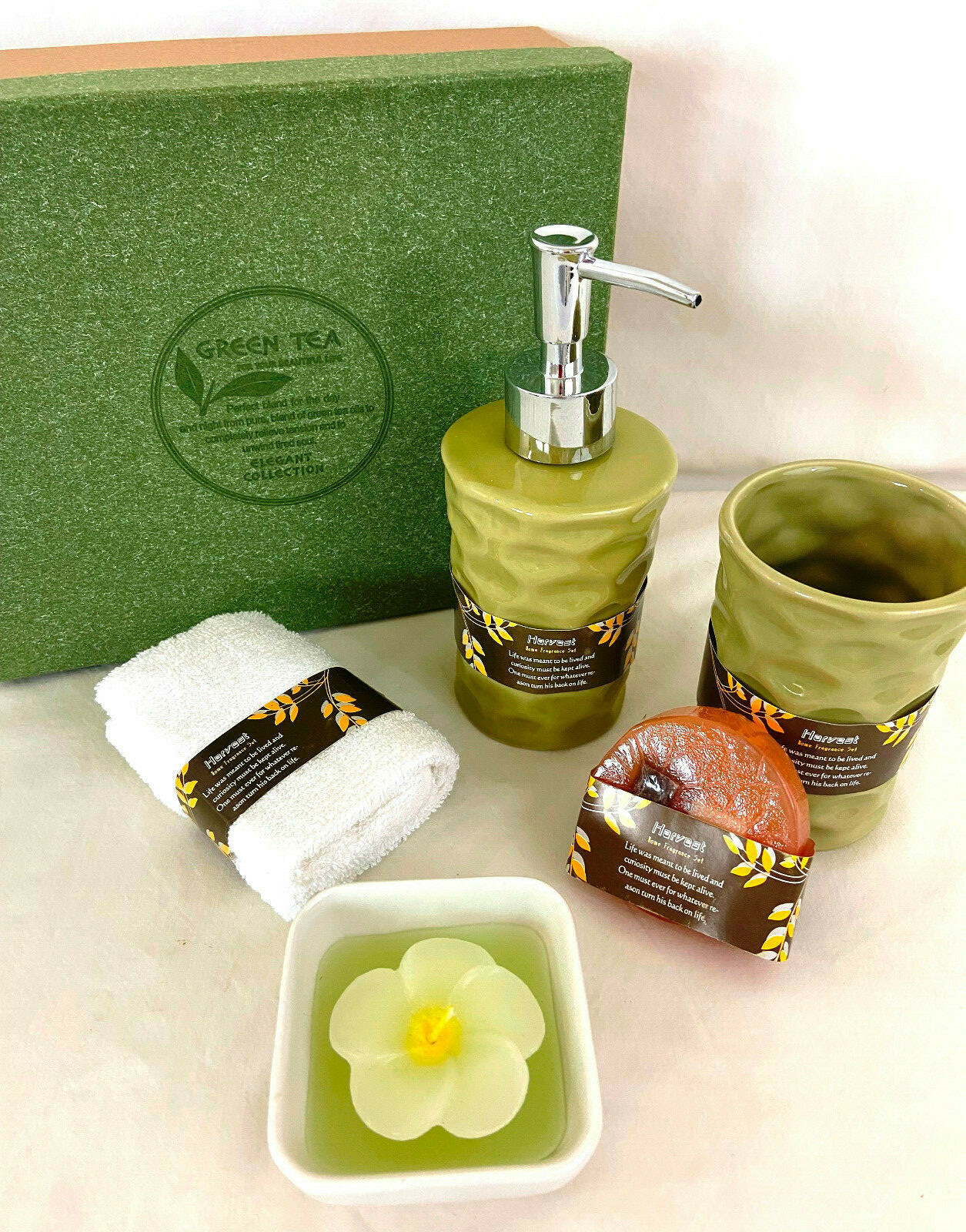 BATHROOM SET: GREEN TEA FRAGRANT 5 PIECE SET IN DECORATIVE BOX.BEST QUALITY, NEW