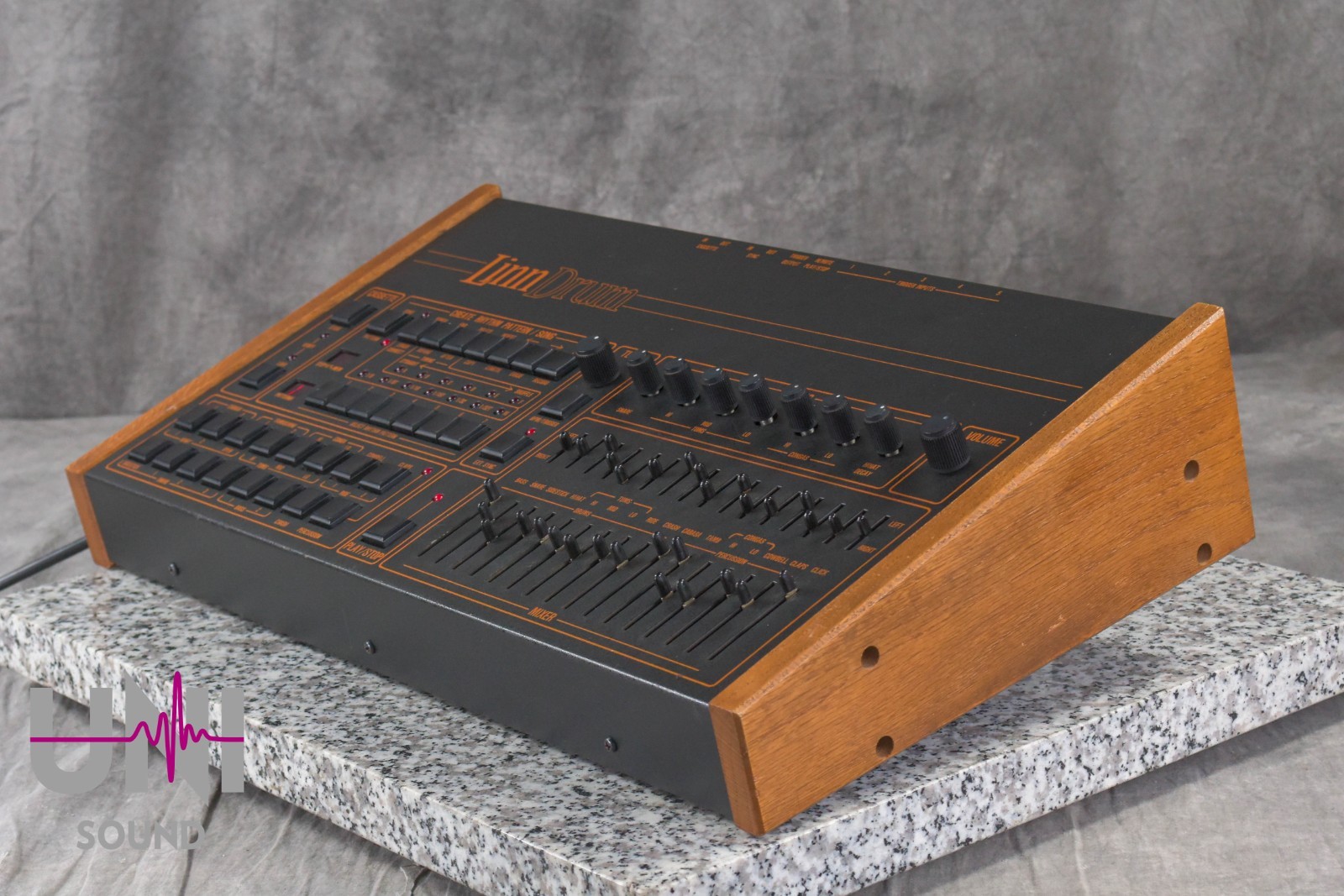 Linn Linn Drum LM-2 Drum Machine in Excellent Condition.