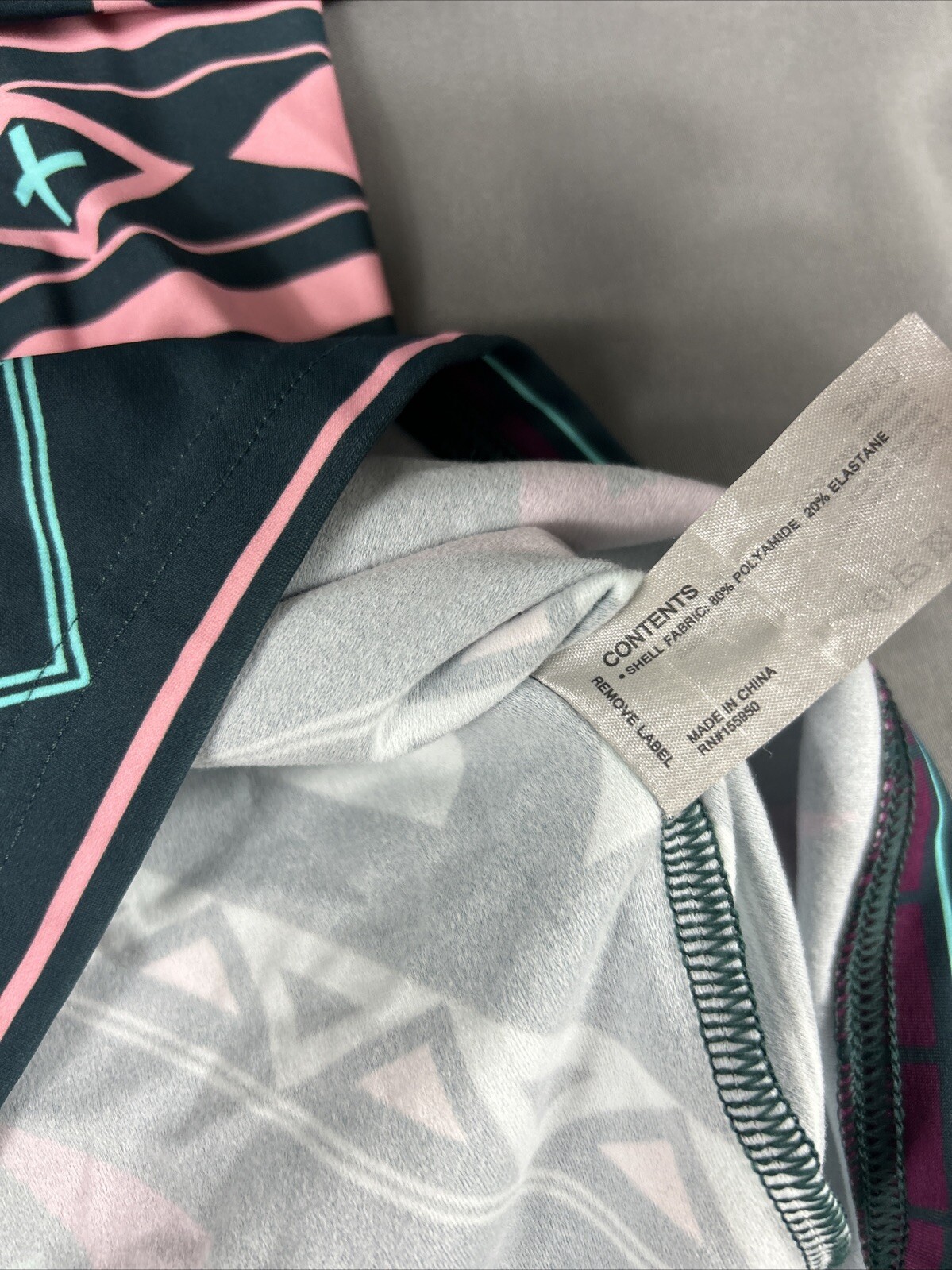 Greyson Cokato Golf Hoodie Pullover Ghostwolf Print Large Multicolor MSRP $198