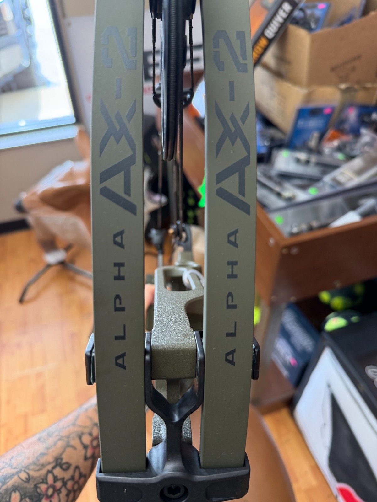 Hoyt AX2 29 LH 70# Wilderness