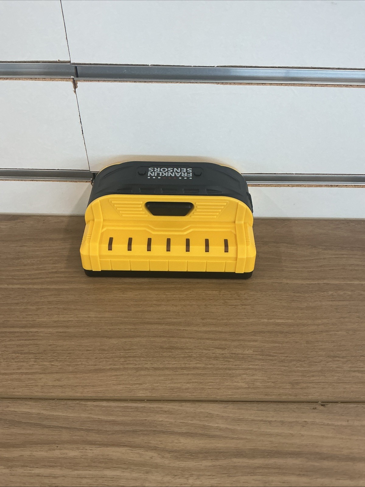 Franklin ProSensor M150 Stud Finder with Live Wire Detection and 9-Sensors, Wood