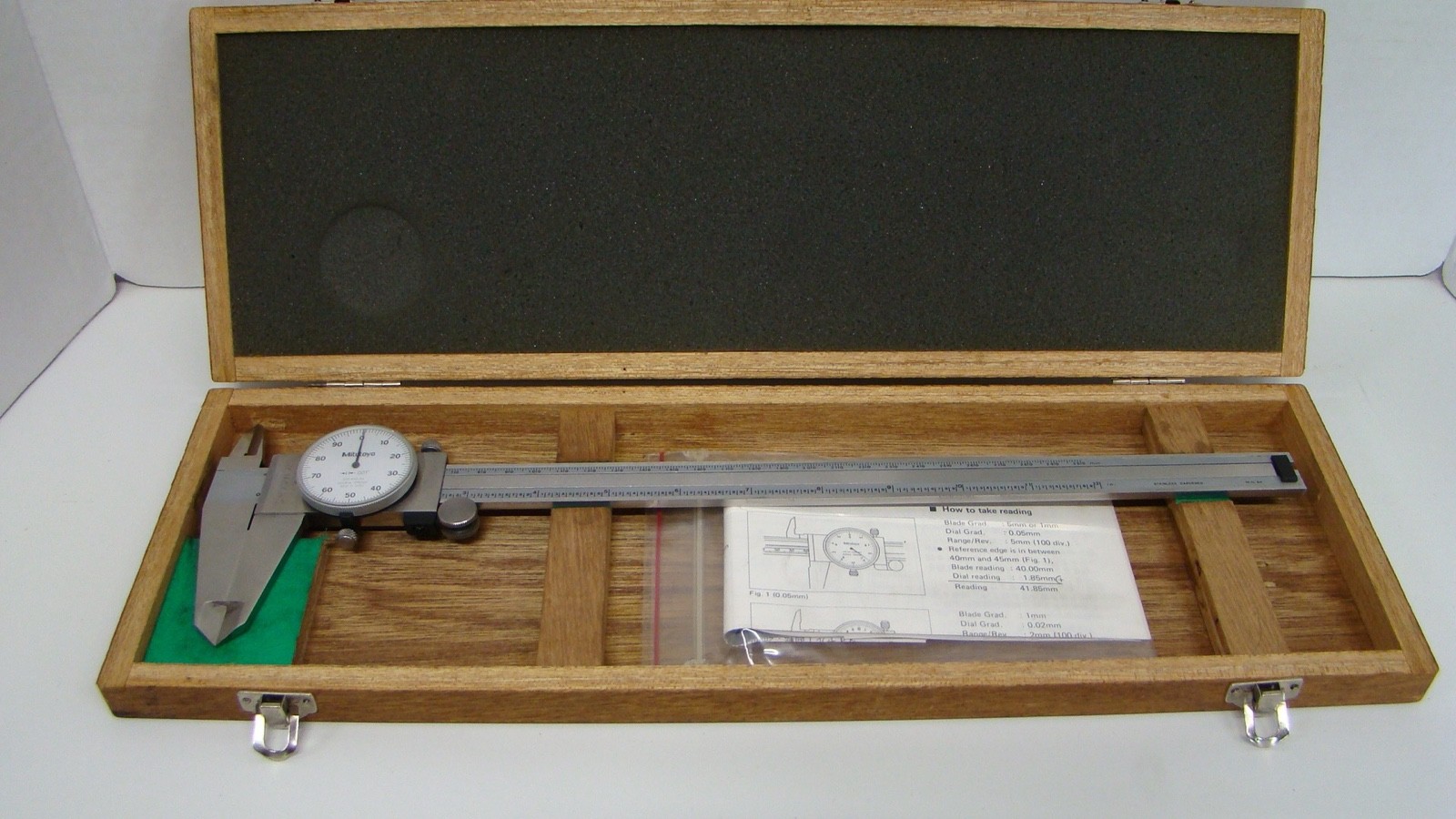 Mitutoyo 12-inch Dial Caliper Model 505-645-50 w Case Paperwork +  #050085-10