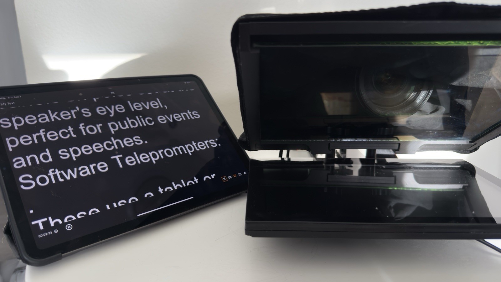 Portable Teleprompter for Professional Cameras & DSLR – Tablet Compatible