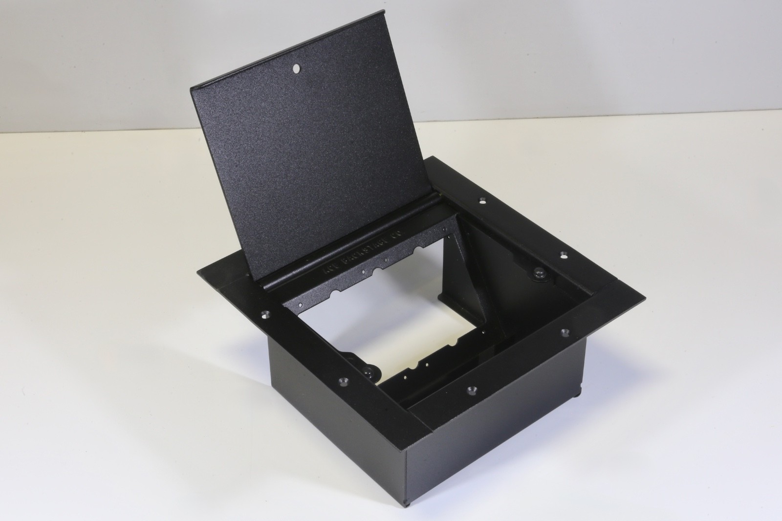 Ace Backstage 122SLBK - Full Stage Pocket with Standard Black Lid - OPEN BOX